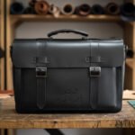 شنطة لاب توب من الجلد الطبيعى