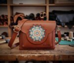 شنط حريمى من الجلد الطبيعى