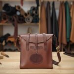 شنط رجالى من الجلد الطبيعى